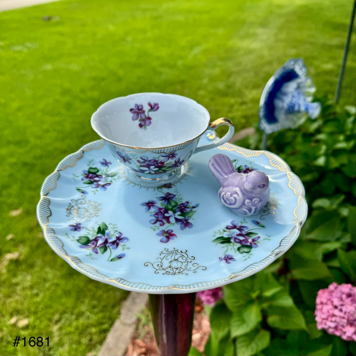 Lavender Songbird Bird Feeder (#1681)