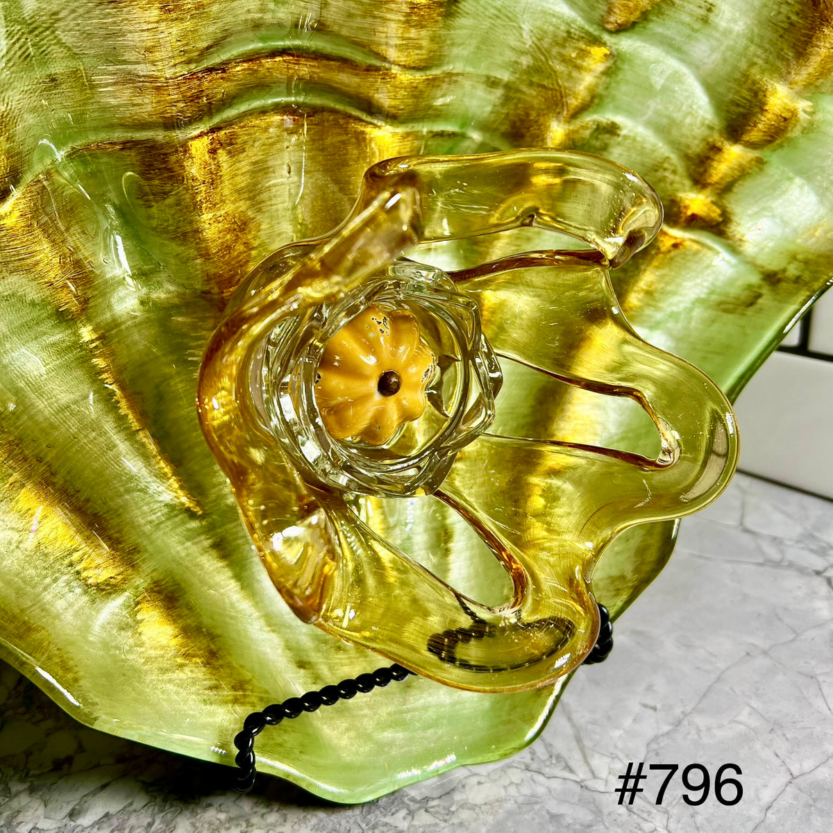 Green/Gold Shell Centerpiece (#796)