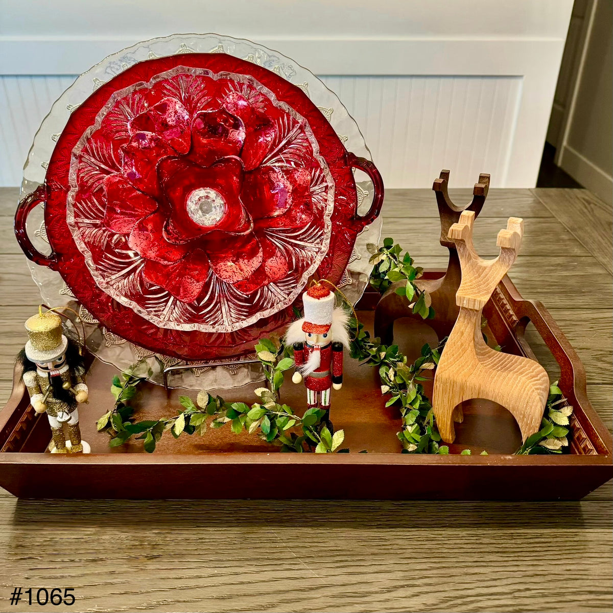 Red/Gold Christmas Centerpiece (#1065)