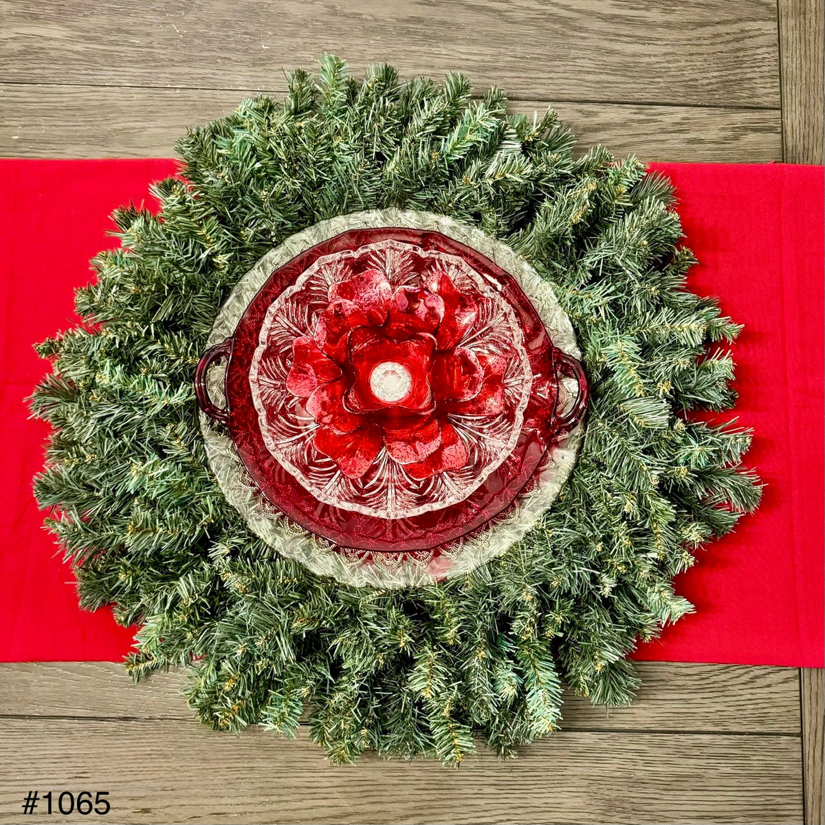 Red/Gold Christmas Centerpiece (#1065)