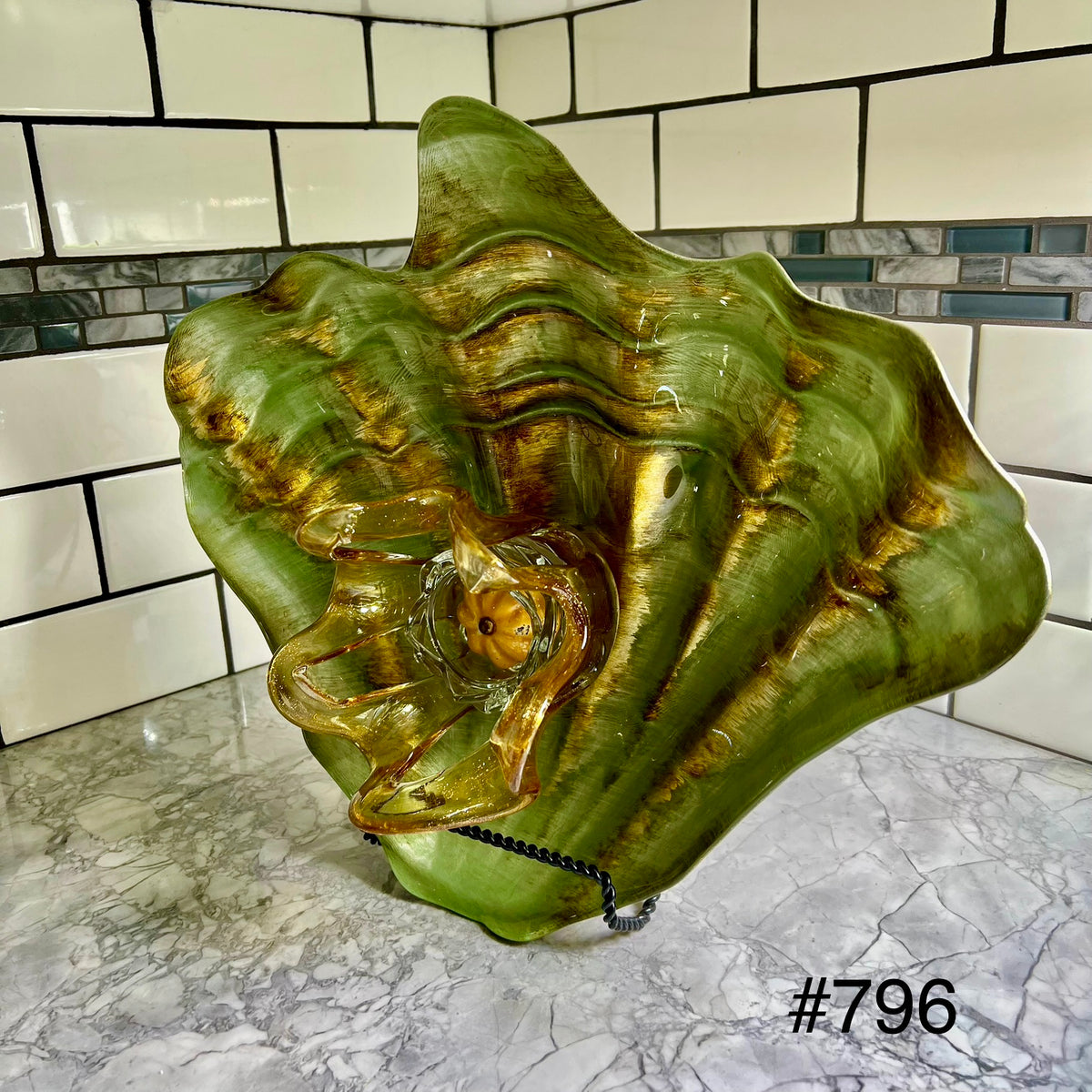 Green/Gold Shell Centerpiece (#796)