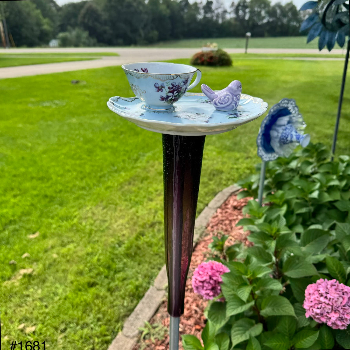 Lavender Songbird Bird Feeder (#1681)