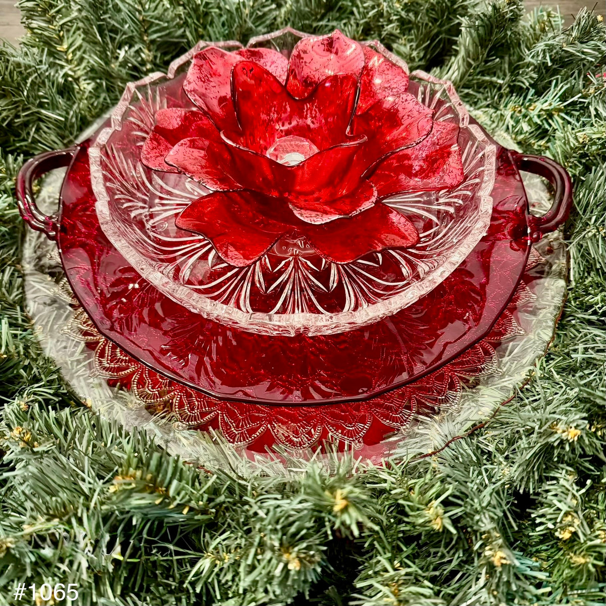 Red/Gold Christmas Centerpiece (#1065)