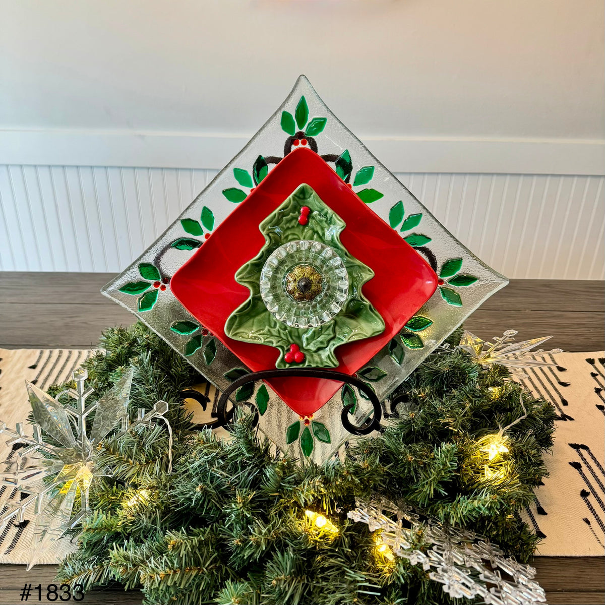 Fused Glass Holly & Berries Christmas Glass Garden Flower (#1833)