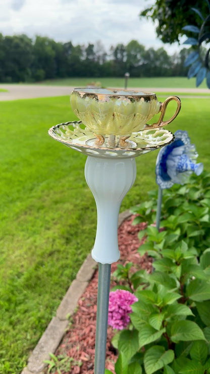Sunny Tea Party Bird Feeder (#1684)